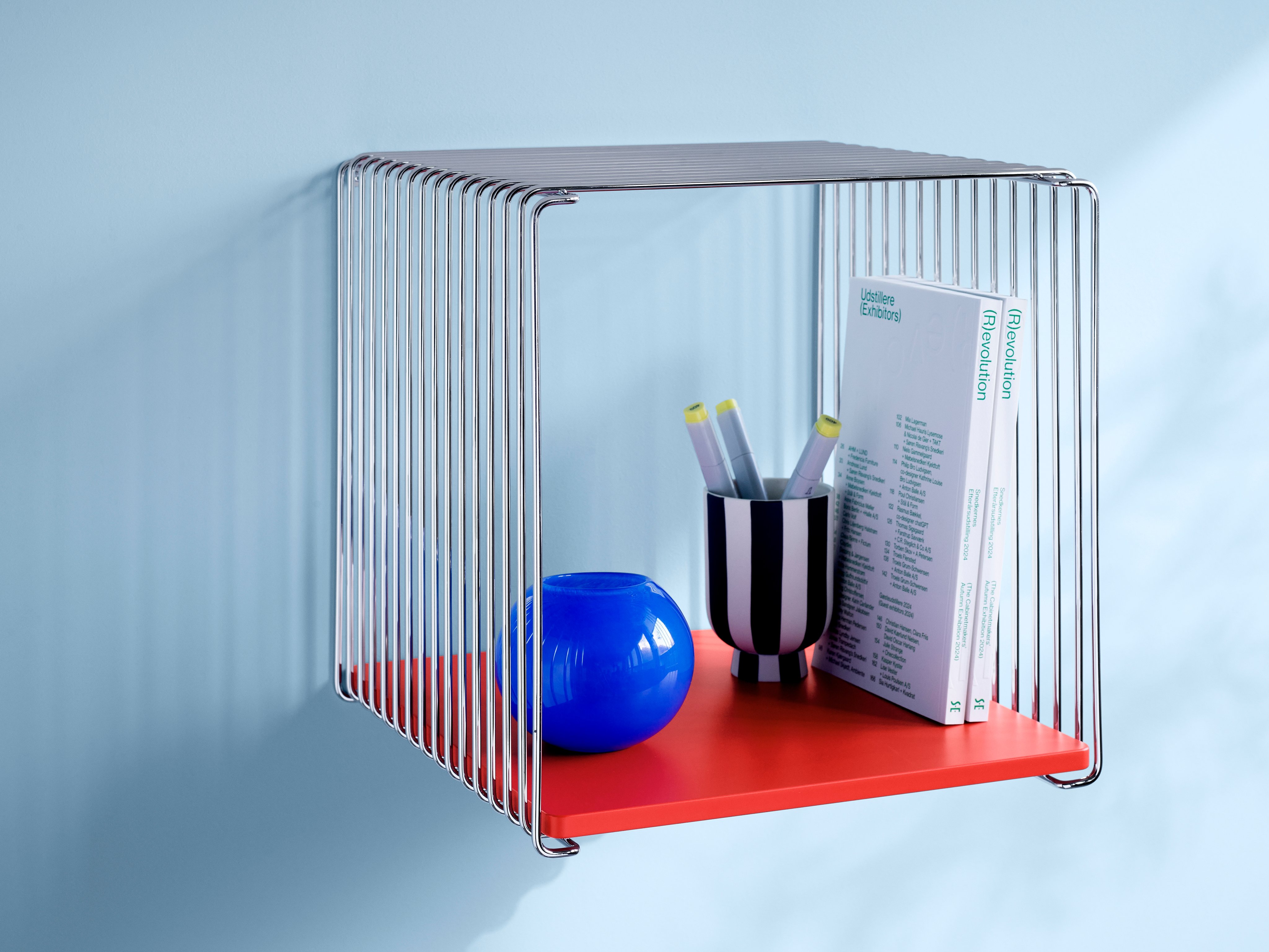 Panton Wire Single - Wire shelf by Verner Panton W34.8 cm